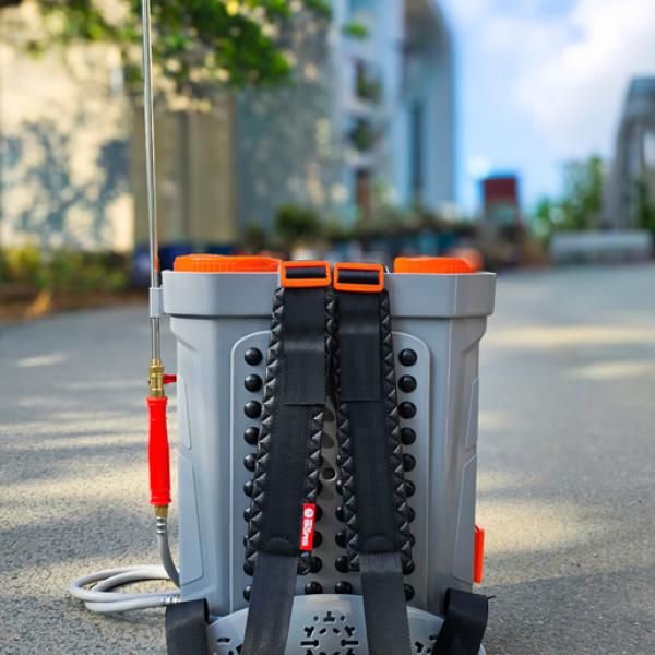 bình xịt điên 20l 2 bơm pin litium.model bga20a12ltu