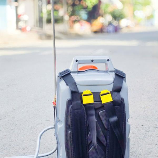 Bình xịt điện 12l pin litium.model bga12ltu